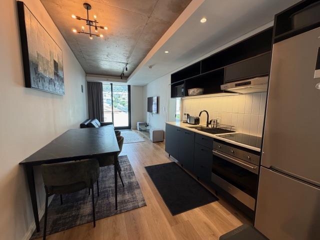 2 Bedroom Property for Sale in Sea Point Western Cape